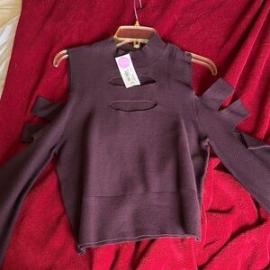 BOLD elements Burgundy Cut-Out Blouse